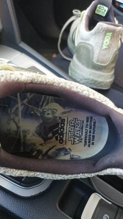 Юбилейни маратонки от междузвездни войни Адидас