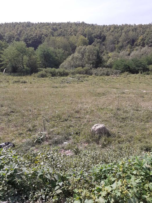 Vânt teren agricol în apropierea hotarului comunei Romita