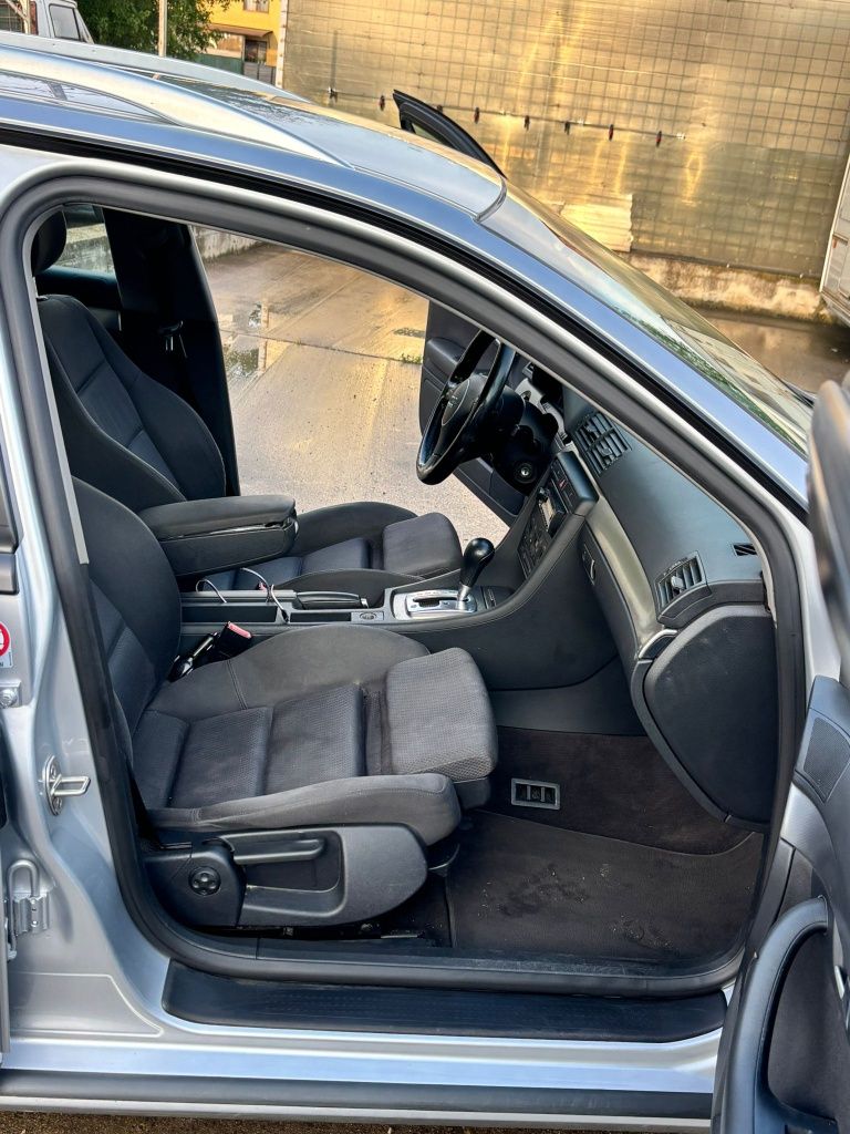 Audi A4 S-Line 1.9TDI 131 c.p cutie automata 6+1