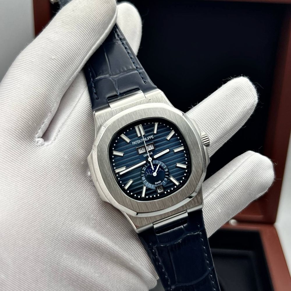 Man watch patek philippe anual calendar