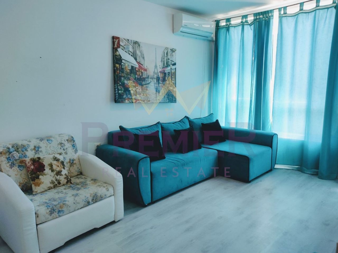 Продава се Тристаен апартамент в Балчик - 64 кв.м за 1032 €/кв.м - Снимка #1