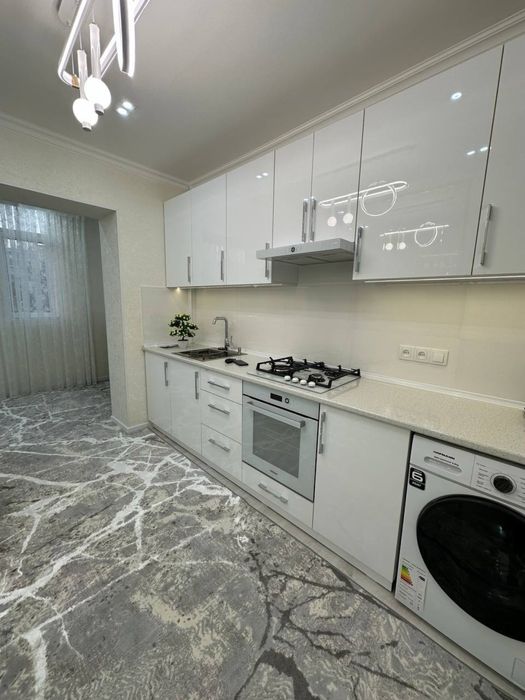 Продаётся Квартира Чиланзар И 24. 2/3/4 Кирпич 77 серия. Метро Новза