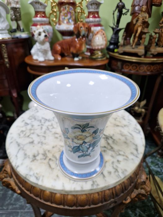 Рядка антикварна дизайнерска немска порцеланова ваза KAISER