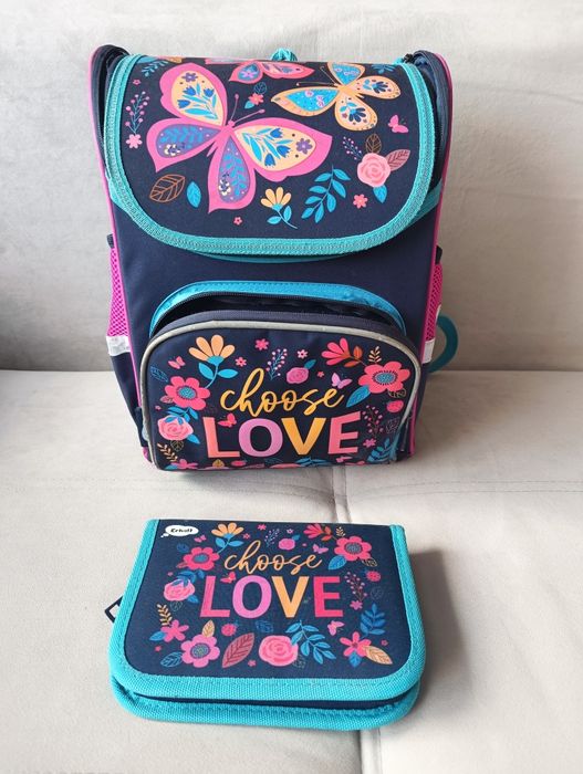 Рюкзак школьный с пеналом