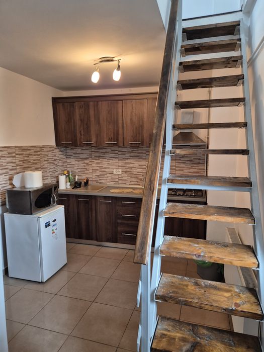 inchiriez apartament 2camere in Balcescu