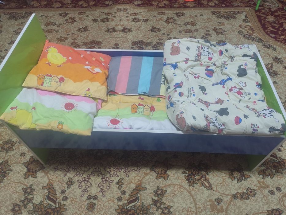 Детские кровати с матрасом, подушкой и одеялом