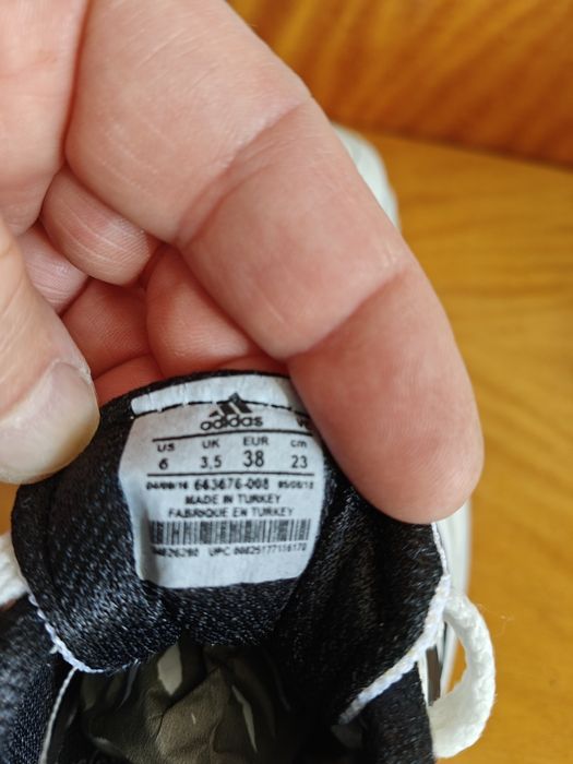 Маратонки Adidas 38номер
