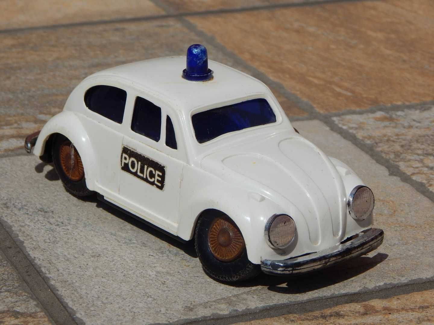 Jucarie masina de politie Volkswagen Broasca Kanto Japonia cu cheita