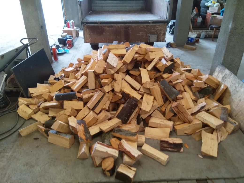Vand lemne de foc fag 900 lei