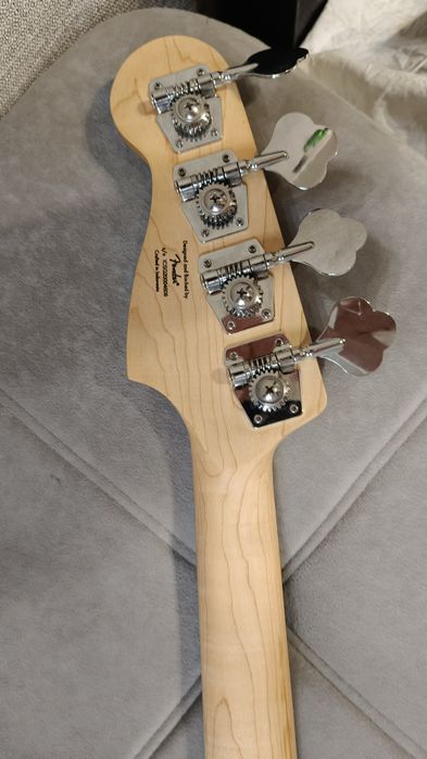 Бас гитара Squire