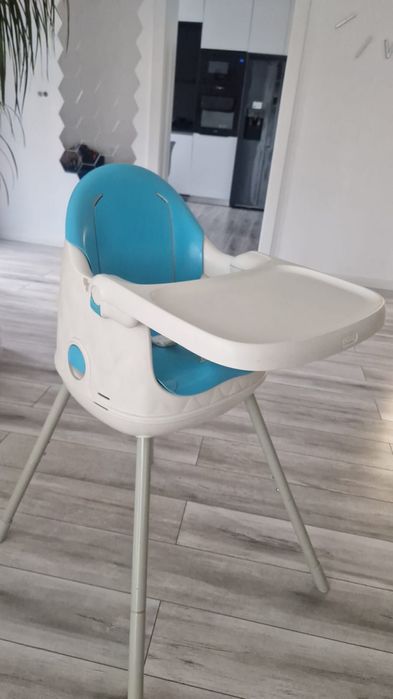 Scaun bebelusi alb cu albastru