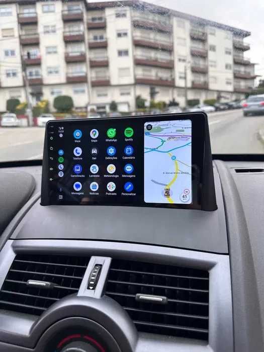 Navigatie GPS Android Renault Megane 2 CarPlay QLed WIFI 1-8GB + CADOU