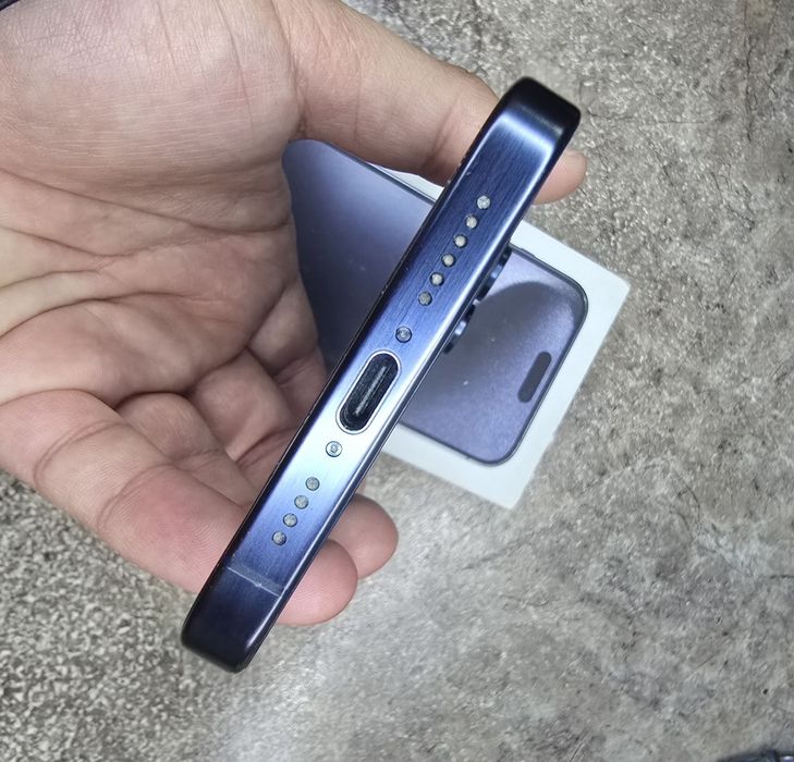 iPhone 15 Pro Max 256GB karobka dok