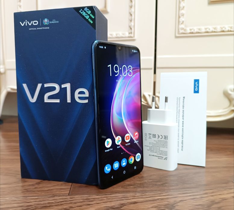 VIVO V21e / 128GB + Документы.