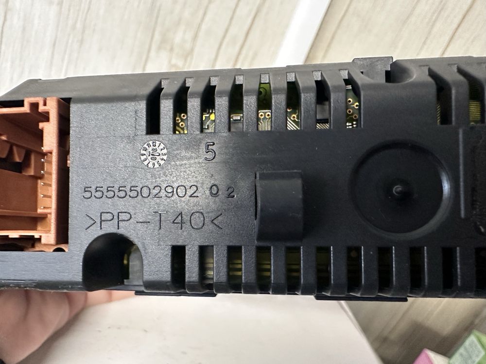 Дисплей медия за Пежо 308