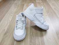 Adidasi Jordan marimea 31,5 nike force boost