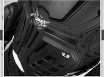 Продавам протекторна ризница leatt 4.5  pro  l/xl размер.