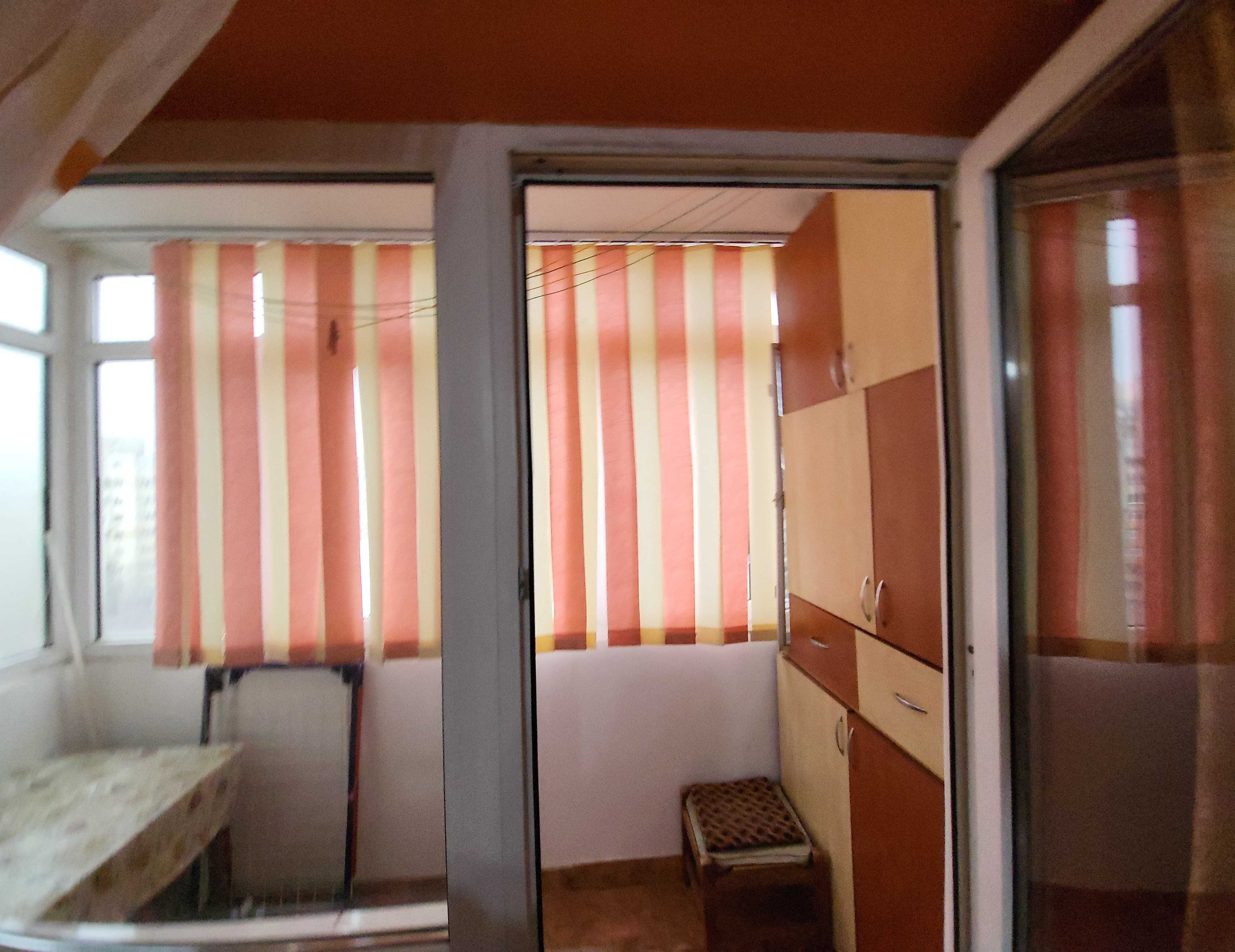 Apartament 3 camere ultracentral, str. Bucuresti, vedere int, et 7/10