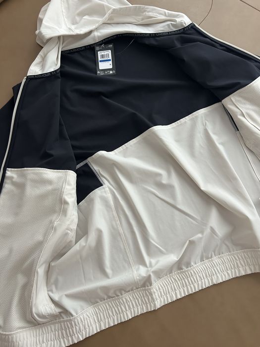 Ново яке /горнище Undr Armr