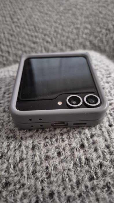 Samsung Galaxy Z Flip 6