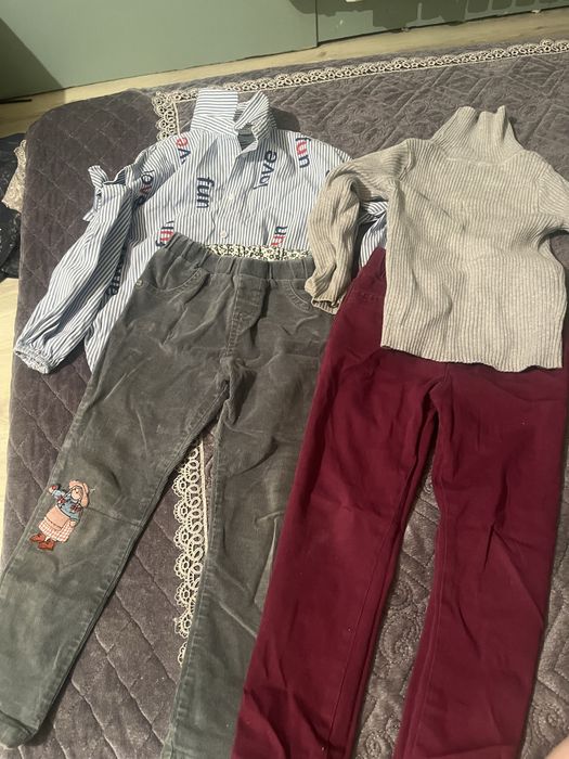 Продам вещи на девочку пакетом 3-4 года