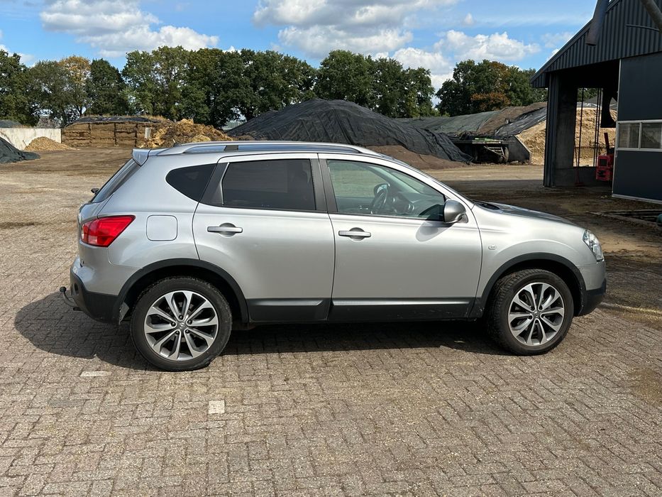 Nissan quasqai recent adus