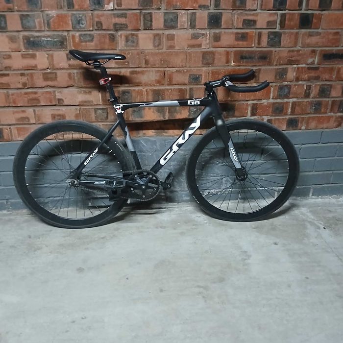 Продам Gray F18 хорошее состояние.