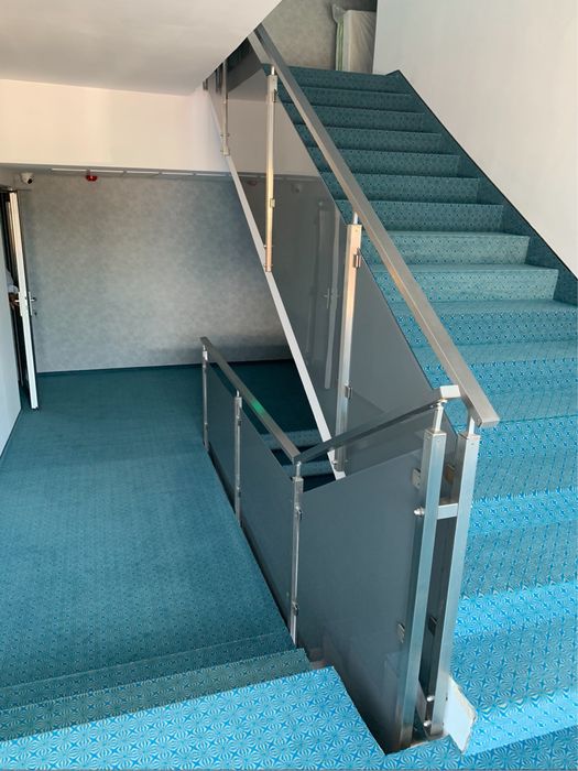 Confecții metalice , porți , garduri , balustrade, mobilier