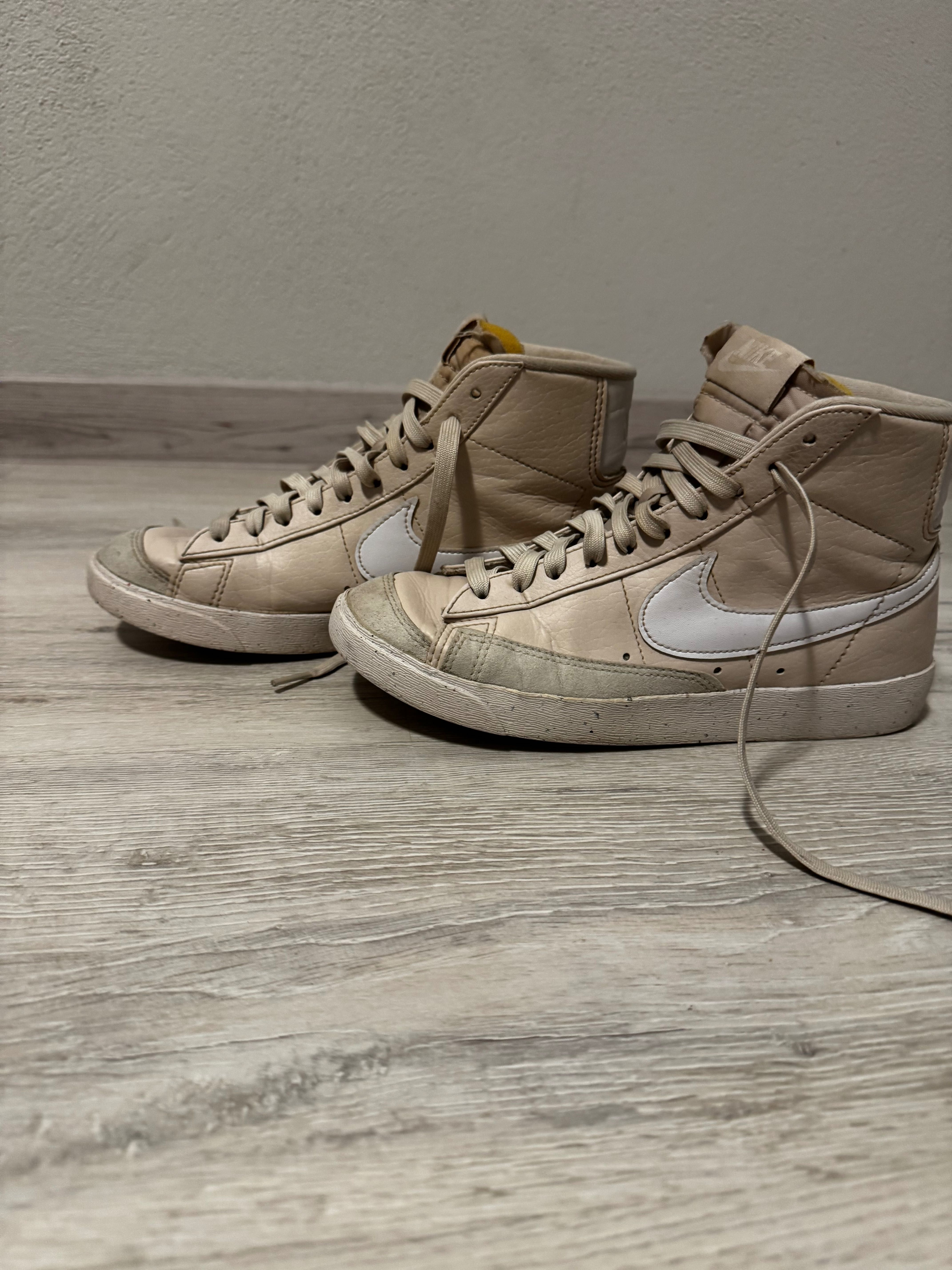 Маркови спортни обувки Nike номер 38