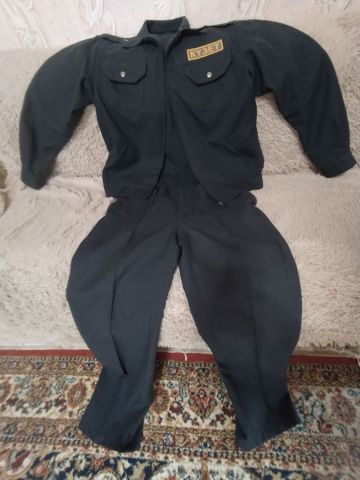 Продам охранную форму в хор.состоянии.