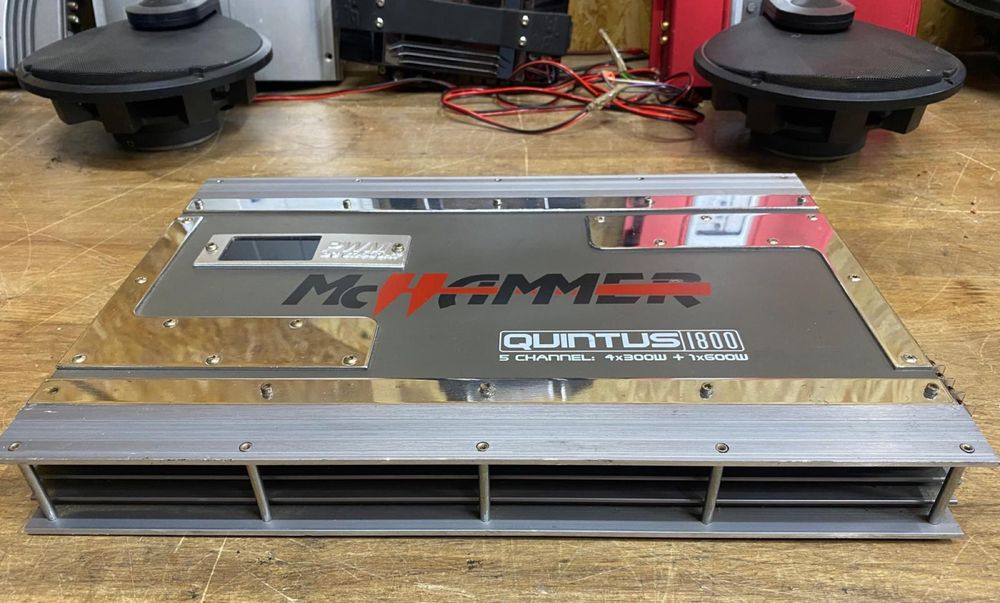 Amplifcator auto ,MC HAMMER Quintus 1800,5 canale,4x300W+1x600W