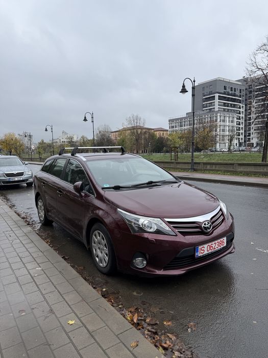 Toyota Avensis 2012 - 2.0 diesel