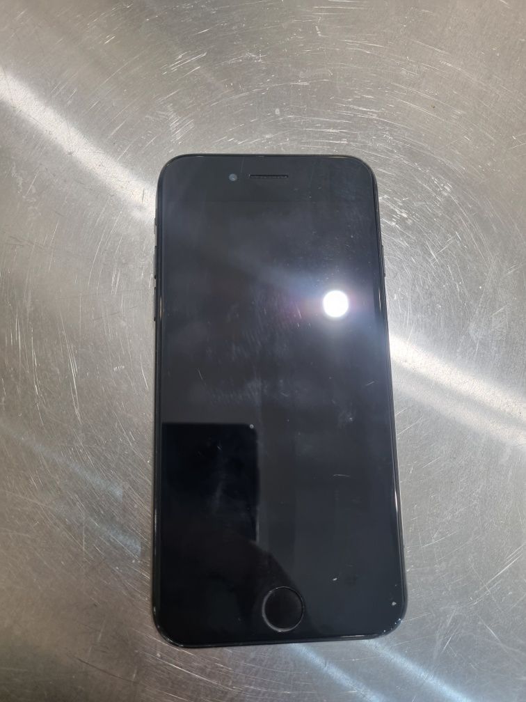 IPhone 7 - айфон 7