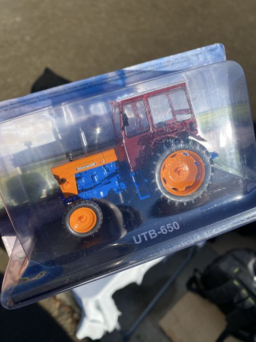 Macheta Tractor UTB 650