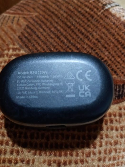 Vând căști wireless Panasonic