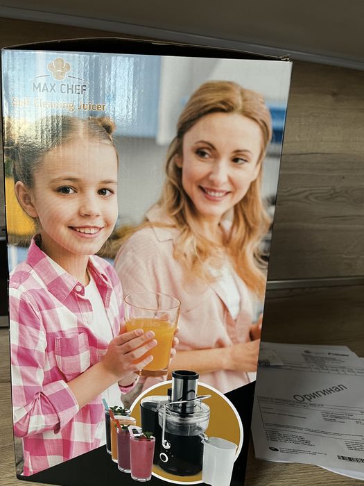 Самопочистваща сокоизтисквачка Max Chef