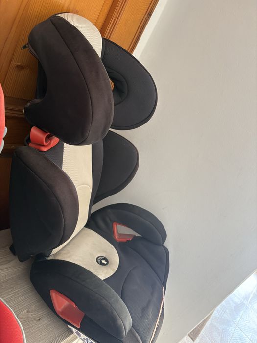 Chicco столчета за кола 9-18 кг и 15-36