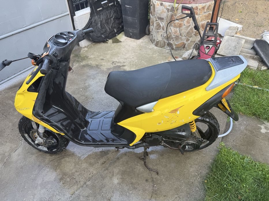 Scuter Piaggio cu Carte si RAR efectuat