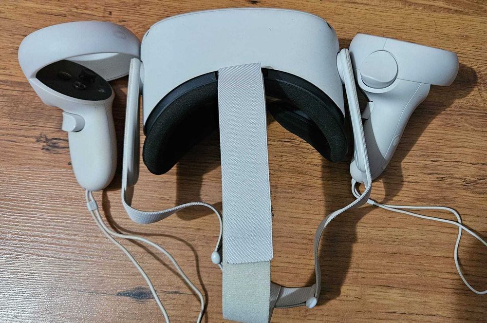 casca VR Oculus Quest 2