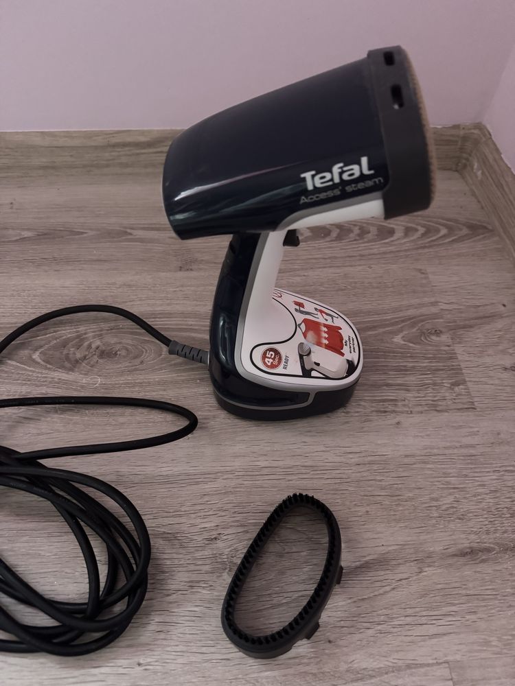 Уред за вертикално гладене с парa Tefal