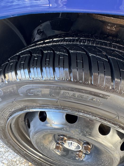 Vand Logan 1 2006 , 51000km ,motor 1.4 benzina