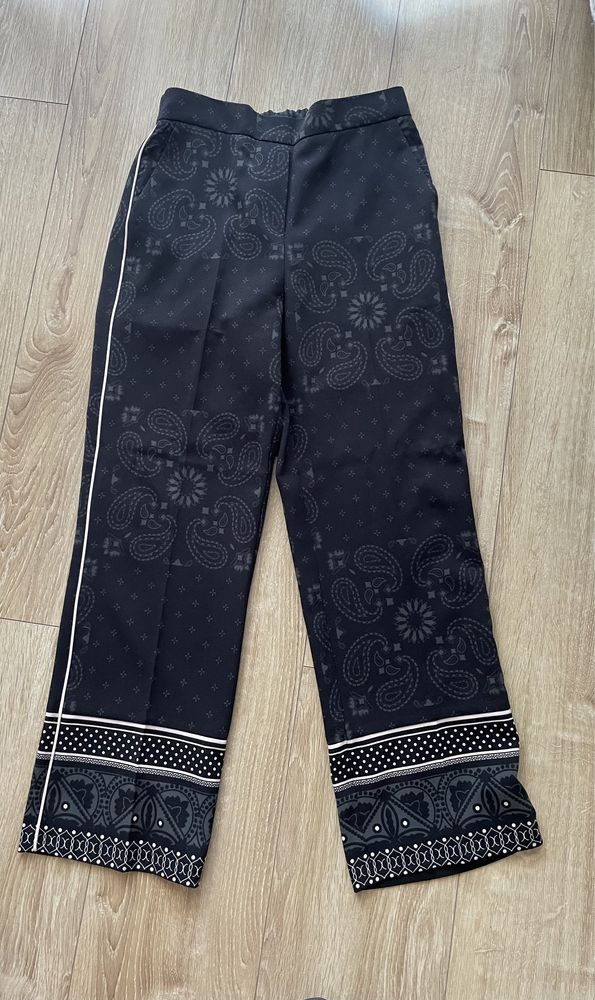 Pantaloni Desigual marimea S