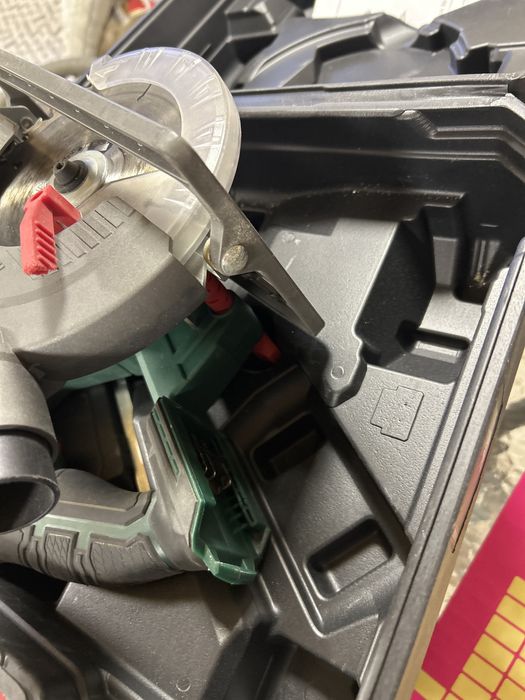 Акумулаторен циркуляр parkside