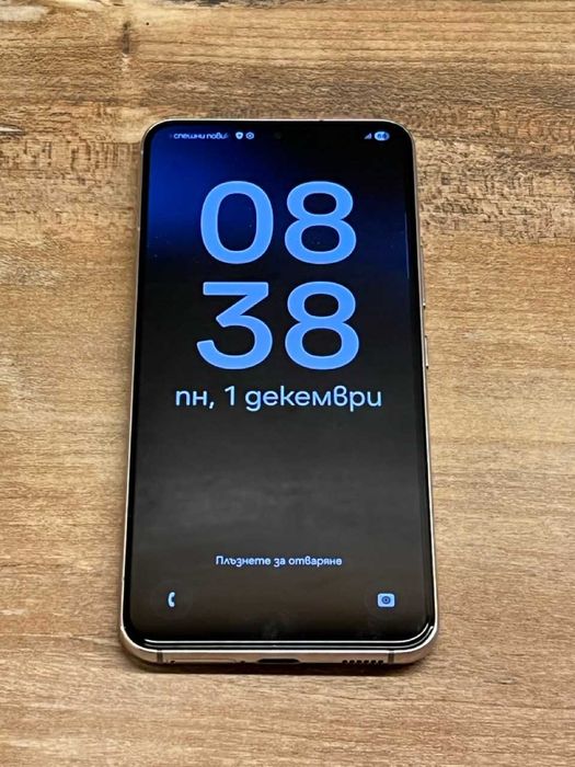 Samsung S22 256GB / 8GB / Бял / Dual sim / не е заключен