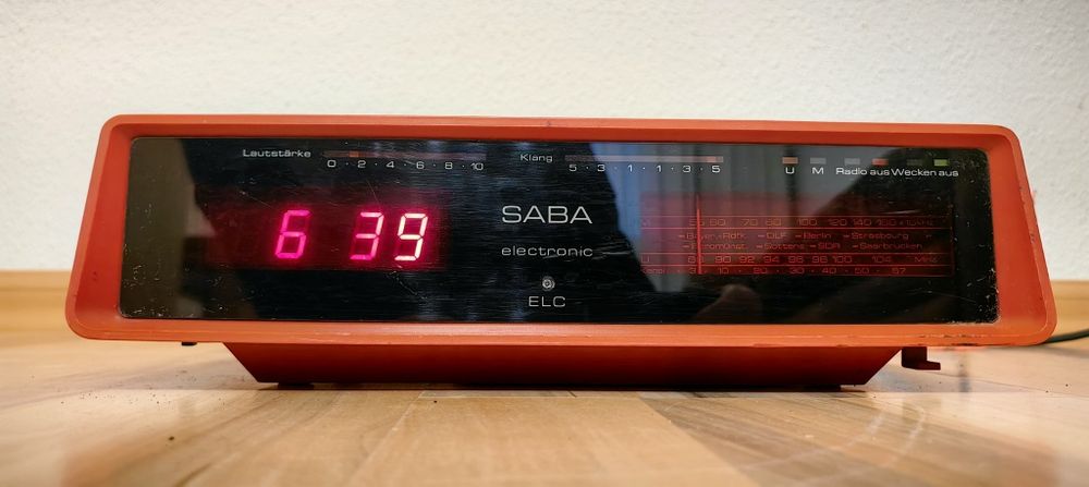 Radio cu ceas Saba Electronic Clock M retro vintage colecție anii 70