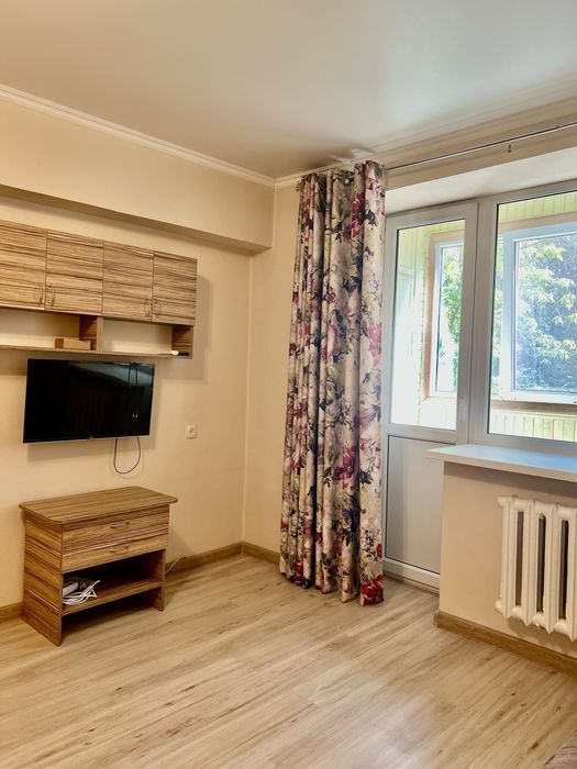 Сдам однокомнатеую квартиру Достык Чайкиной3а