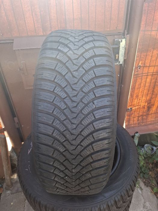 Vand anvelope iarna  225/45/17 ..215/55/17, 235/55/18, 215/60/17