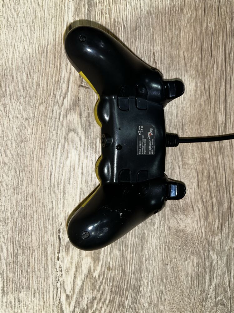 PlayStaytion 4 Slim + 2 контролера