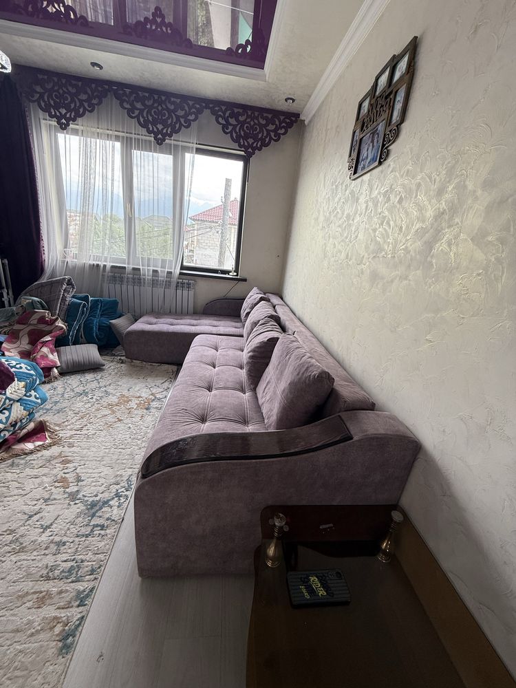 Диван б/у в хорошем состоянии