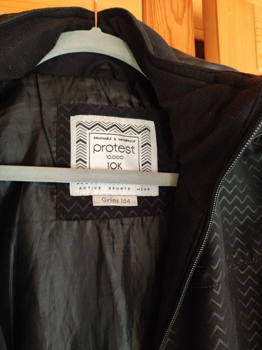 Якета, палта, връхни ризи